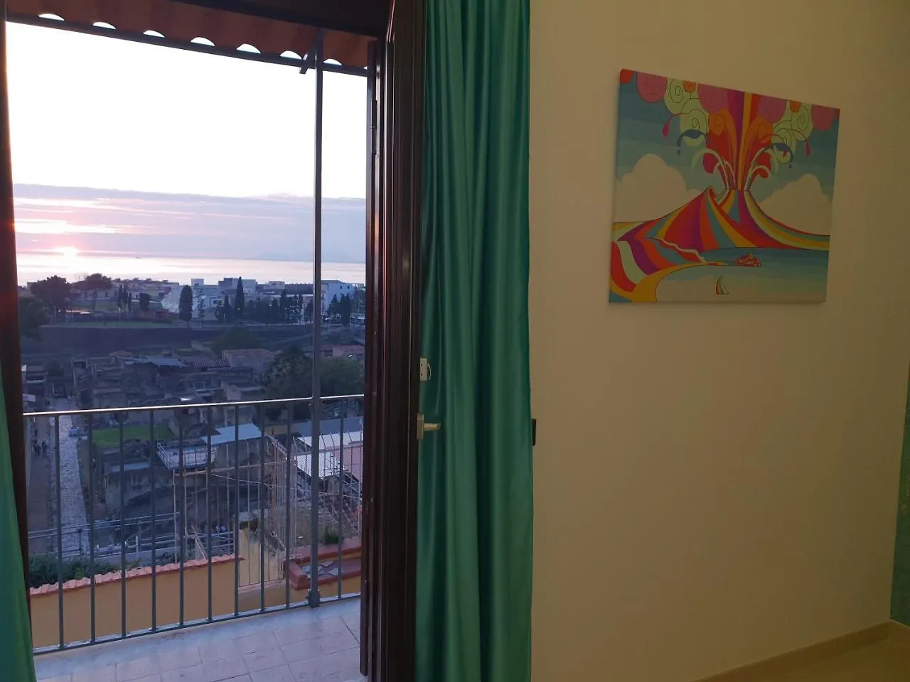 ***  Decumano Massimo Bed & Breakfast Ercolano Italy